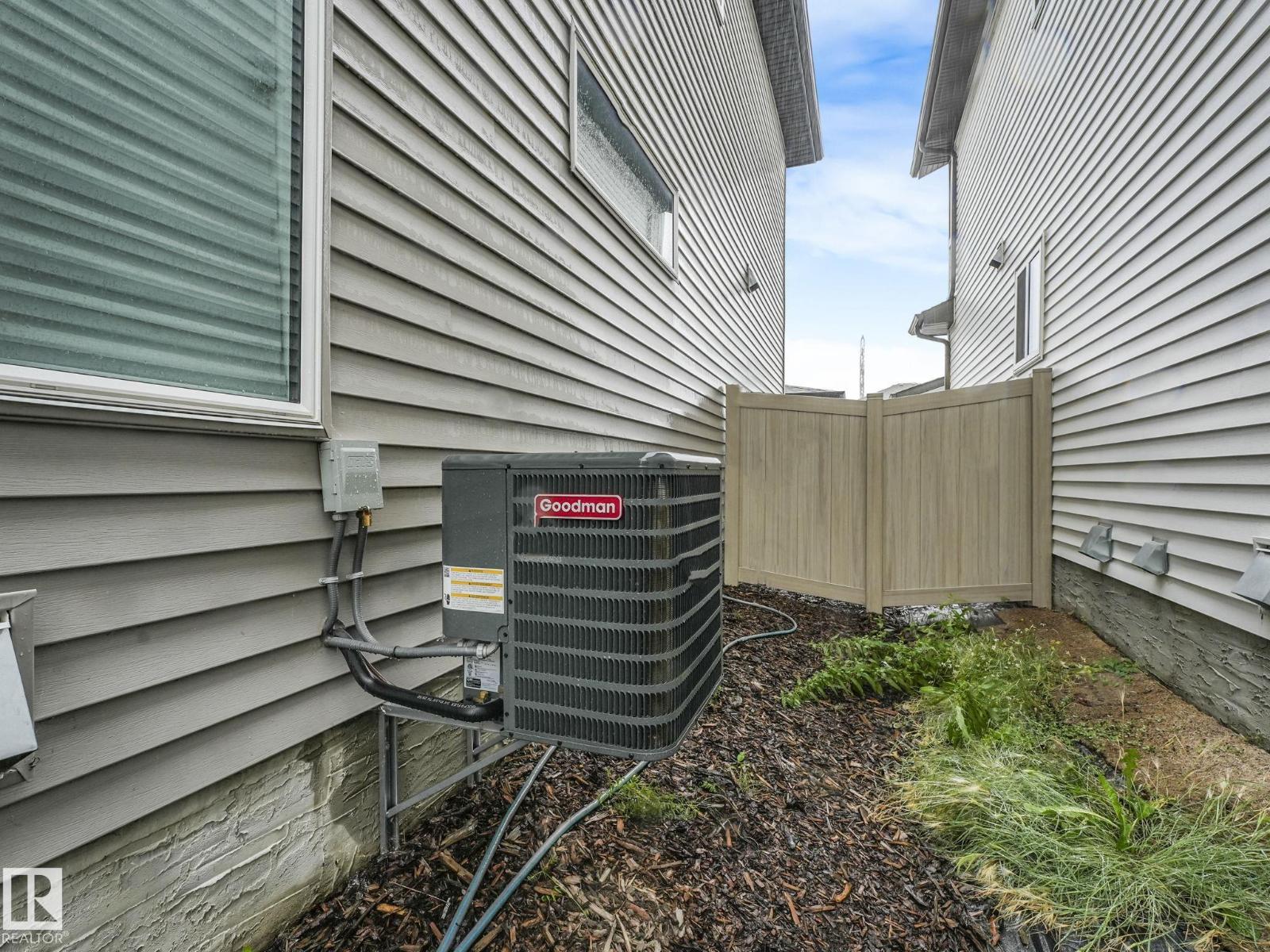Photo 65 of 1715 26 A St Nw, Edmonton AB