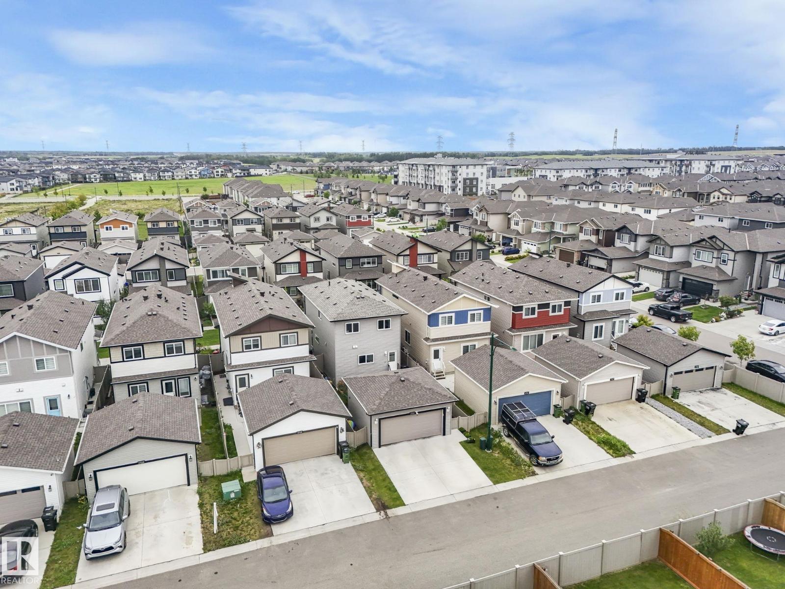 Photo 43 of 1715 26 A St Nw, Edmonton AB