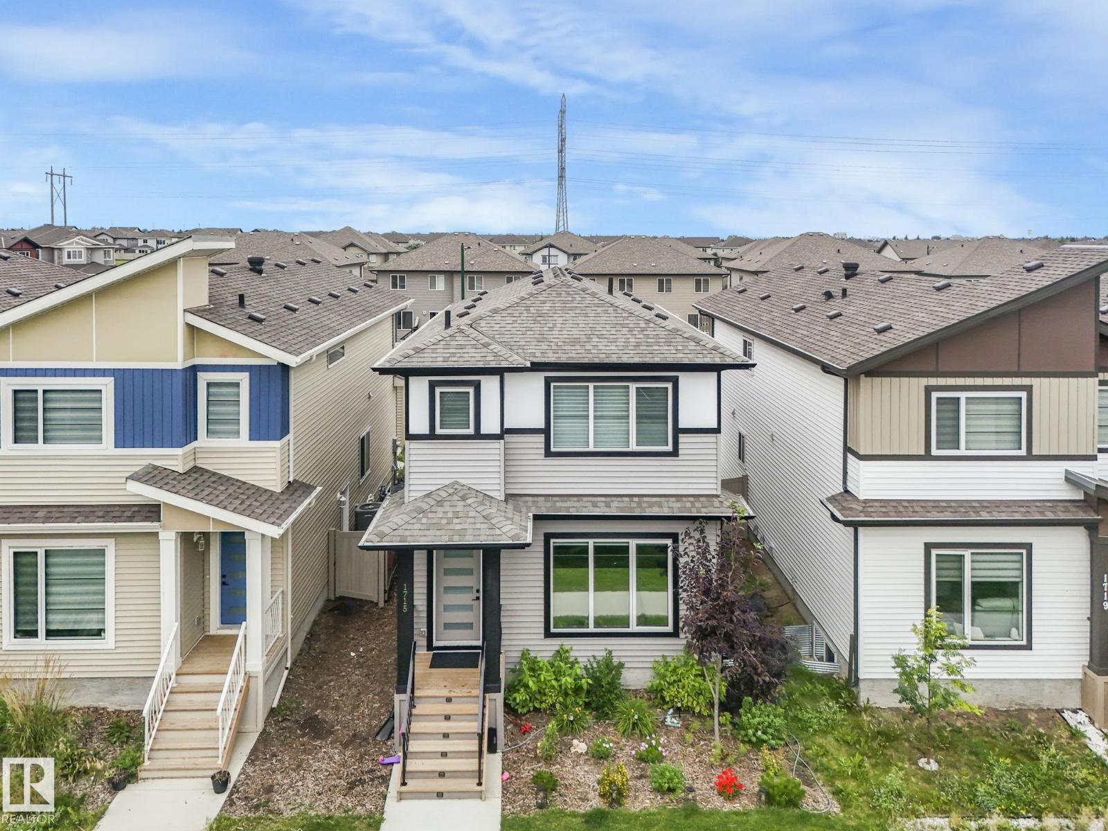 Photo 7 of 1715 26 A St Nw, Edmonton AB