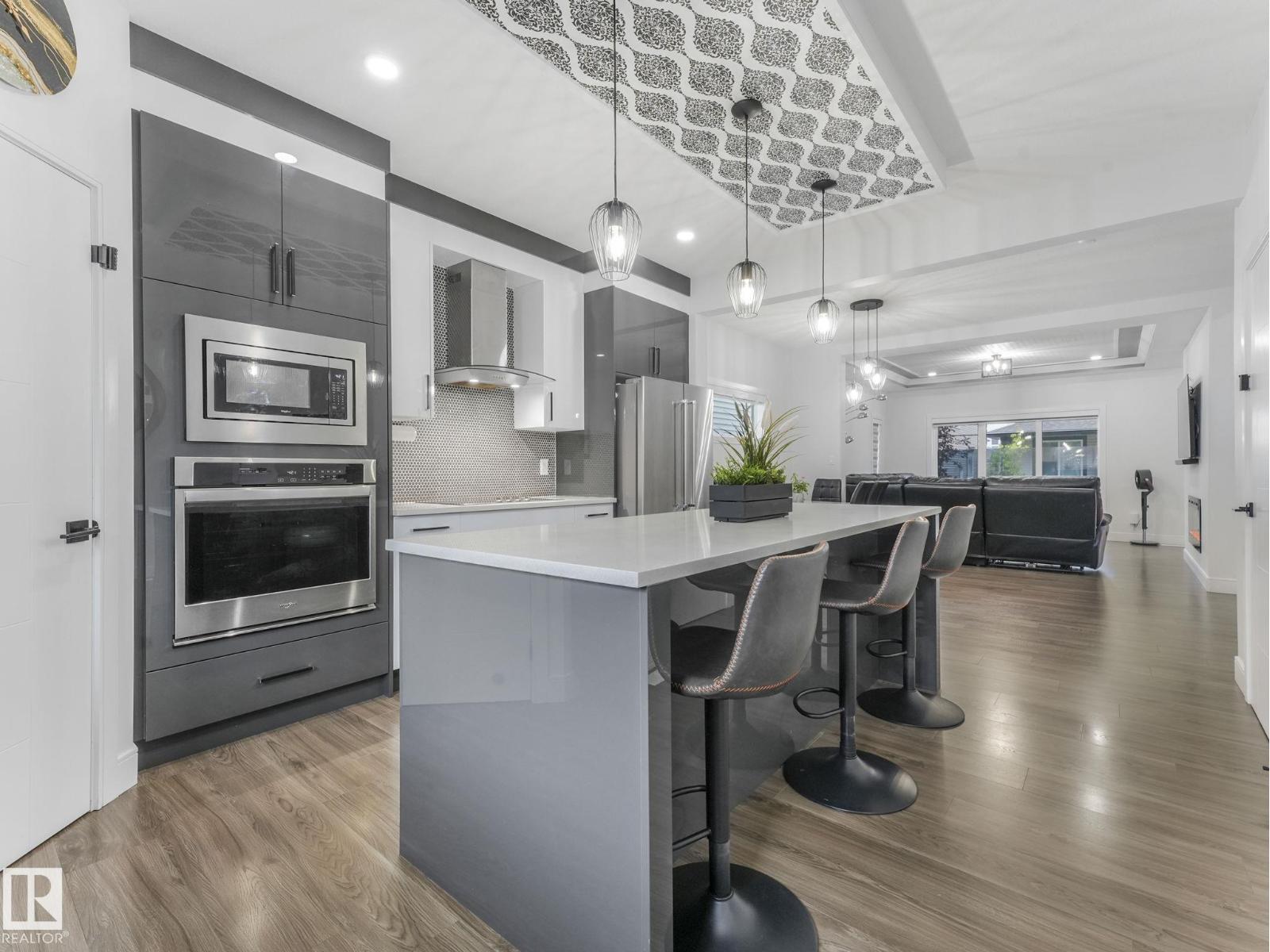 Photo 59 of 1715 26 A St Nw, Edmonton AB