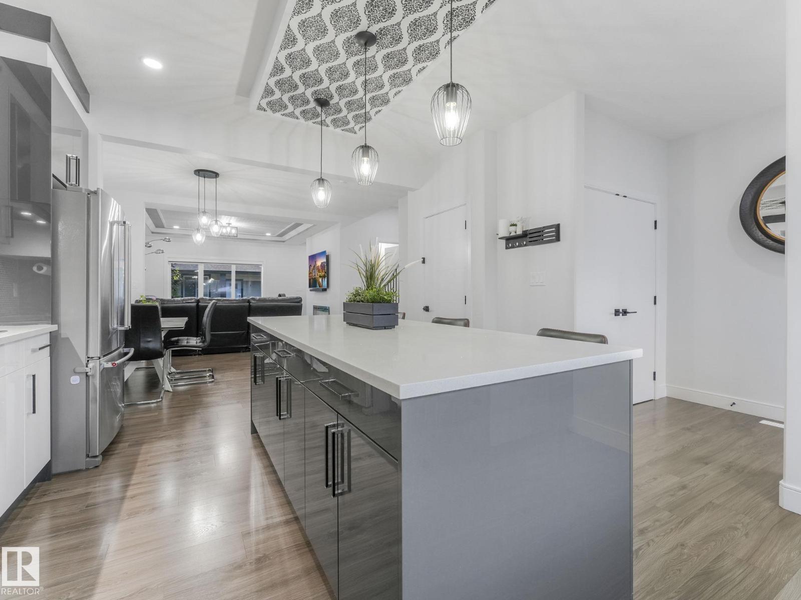 Photo 34 of 1715 26 A St Nw, Edmonton AB