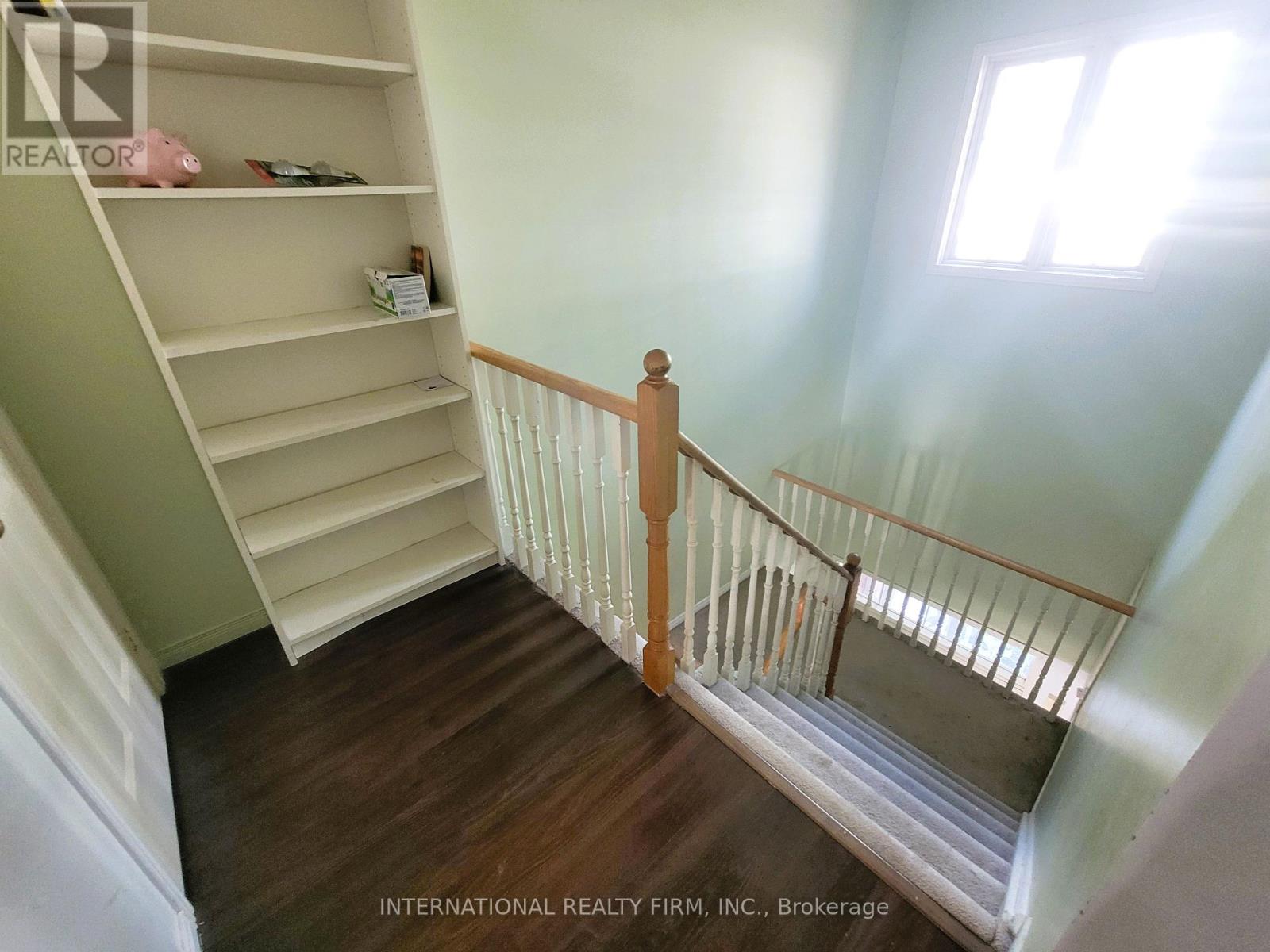Photo 18 of 50 Beresford Drive, Richmond Hill ON