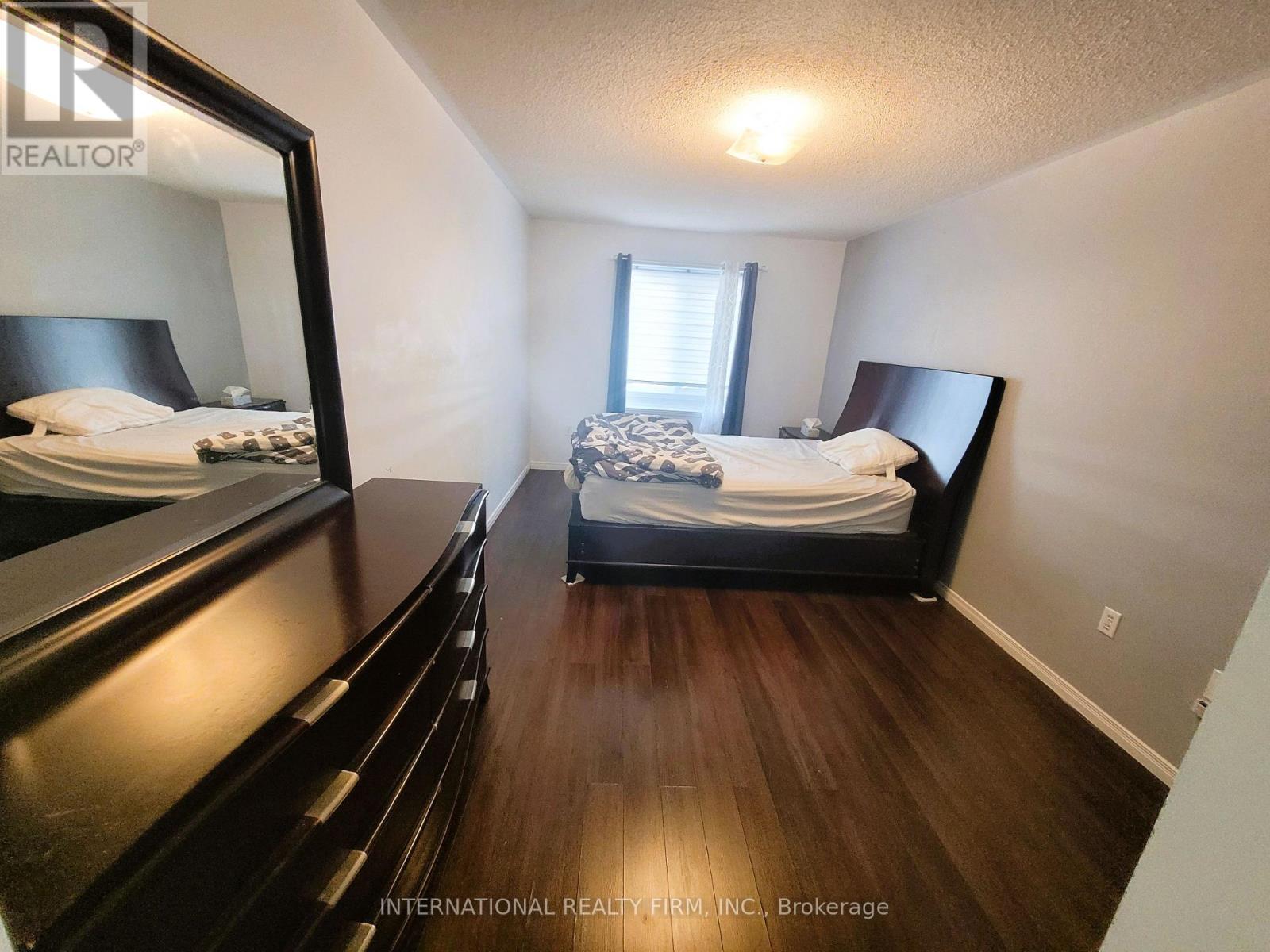 Photo 19 of 50 Beresford Drive, Richmond Hill ON