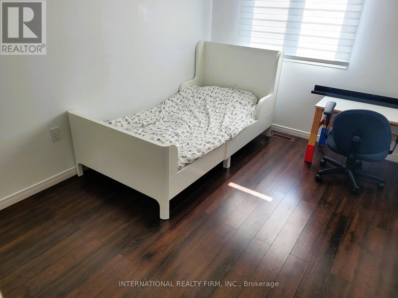 Photo 24 of 50 Beresford Drive, Richmond Hill ON