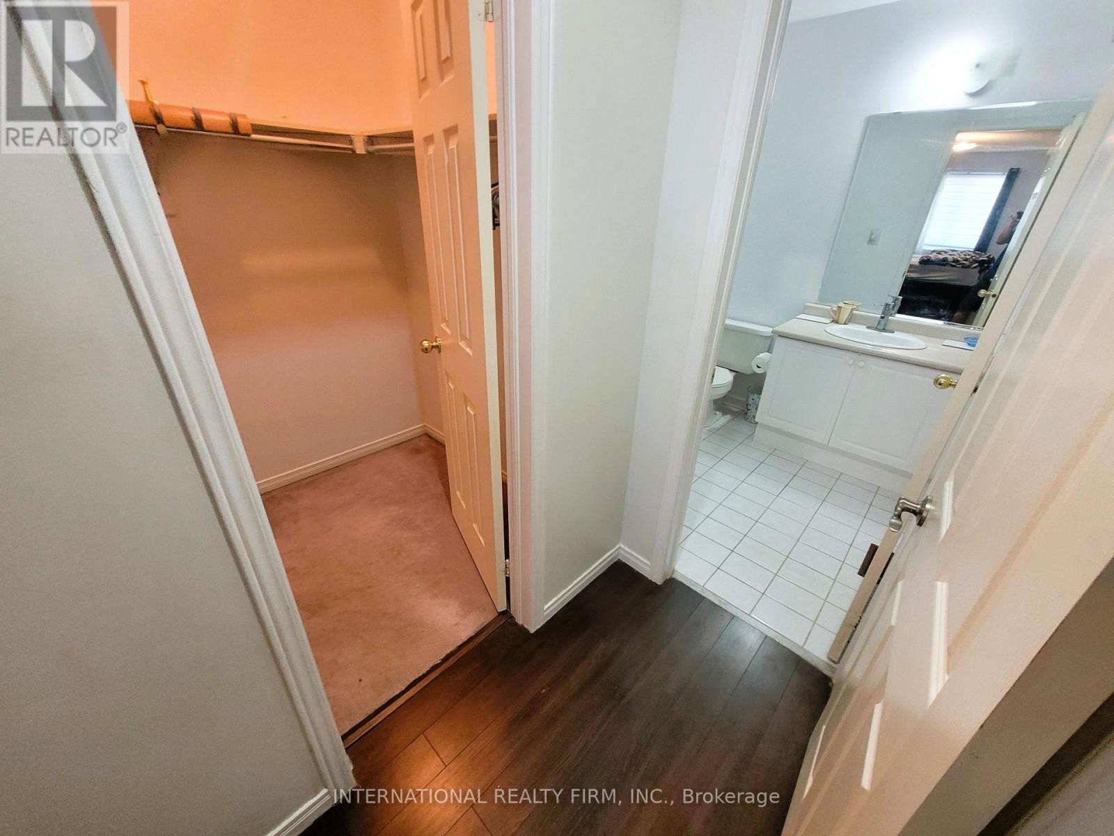 Photo 28 of 50 Beresford Drive, Richmond Hill ON