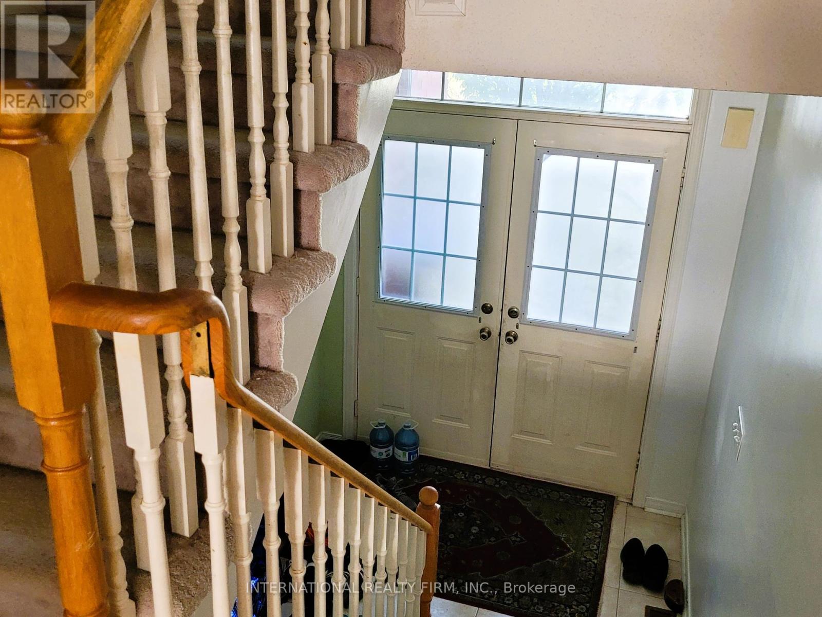 Photo 3 of 50 Beresford Drive, Richmond Hill ON