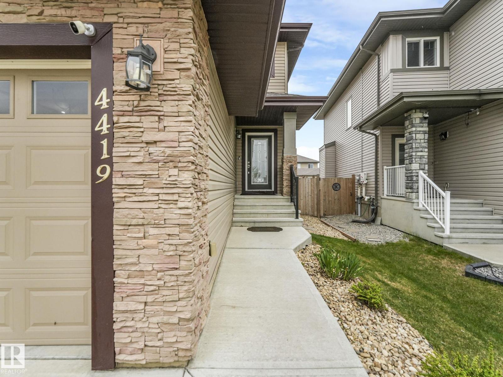 Photo 5 of 4419 38 A St, Beaumont AB