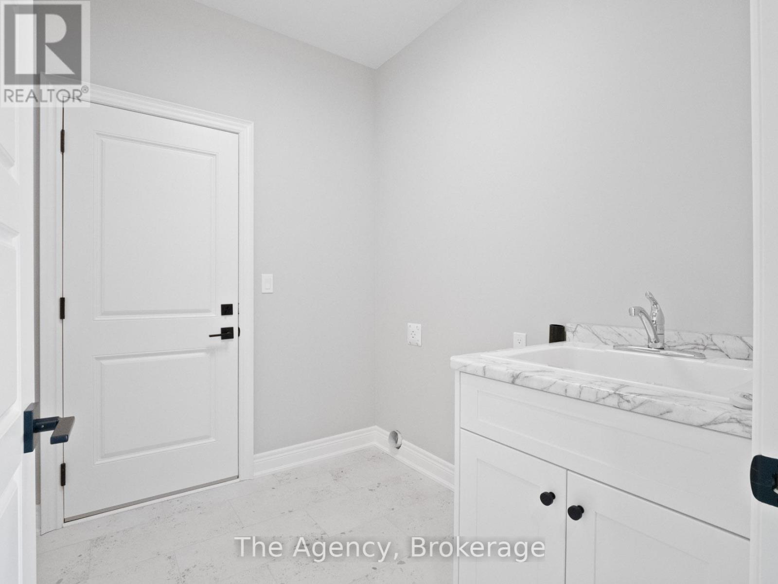 Photo 15 of 34 Marie Street, Pelham ON