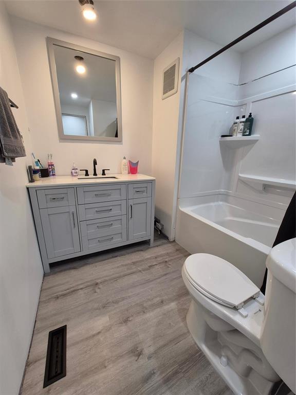 Photo 3 of 42063 41 E Road, Ste Anne MB