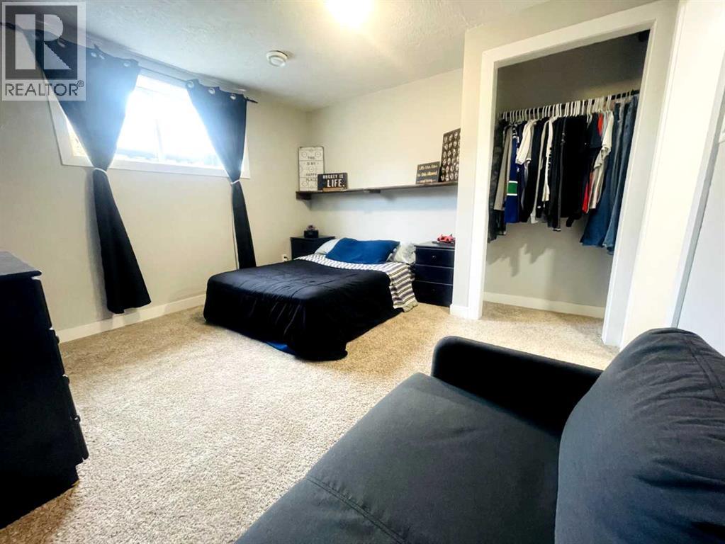 Photo 38 of 217 Buckskin Way, Cochrane AB