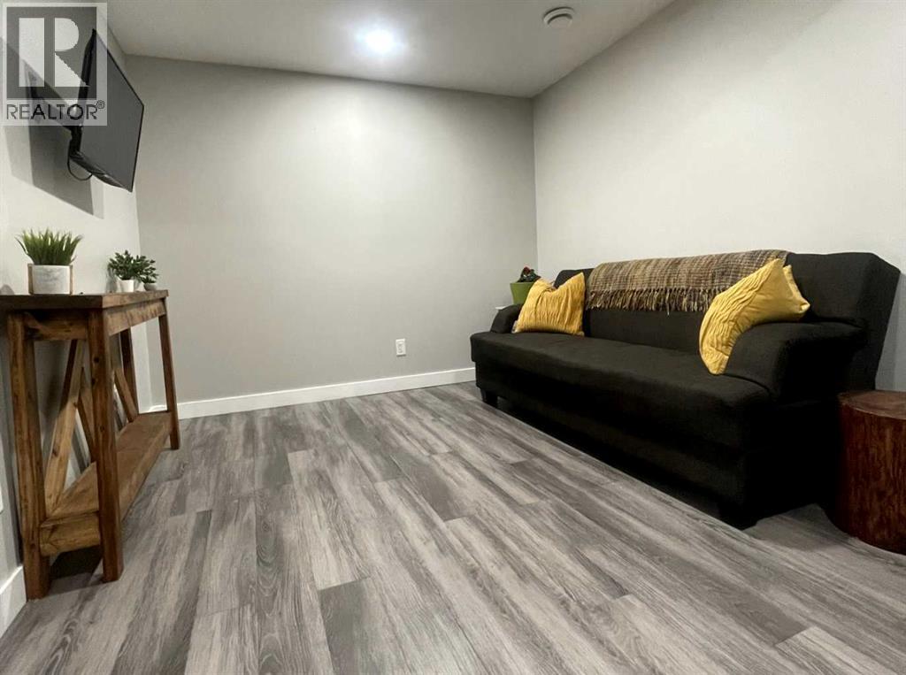 Photo 34 of 217 Buckskin Way, Cochrane AB