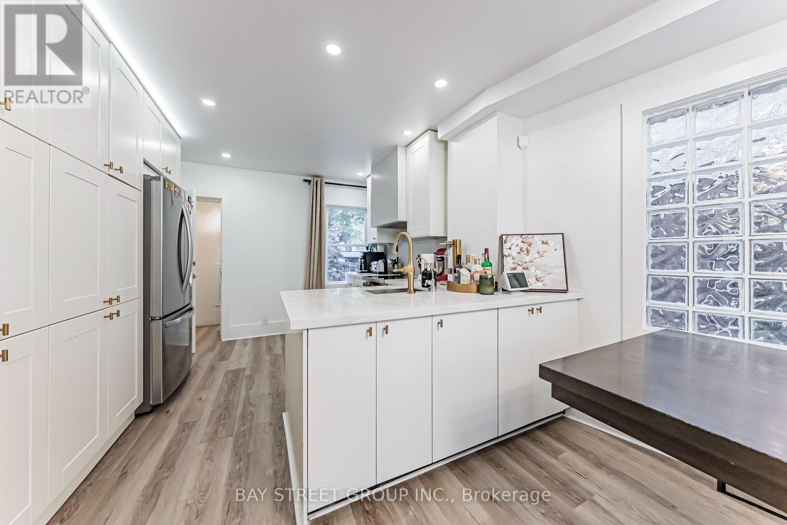 Photo 10 of 397 Kingston Road, Toronto ON