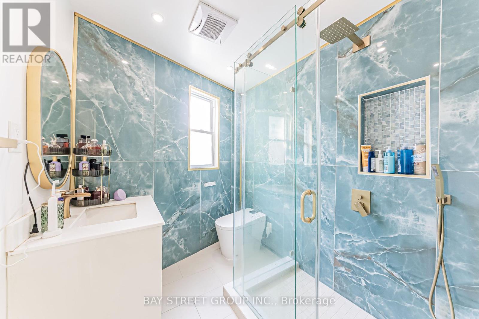 Photo 19 of 397 Kingston Road, Toronto ON