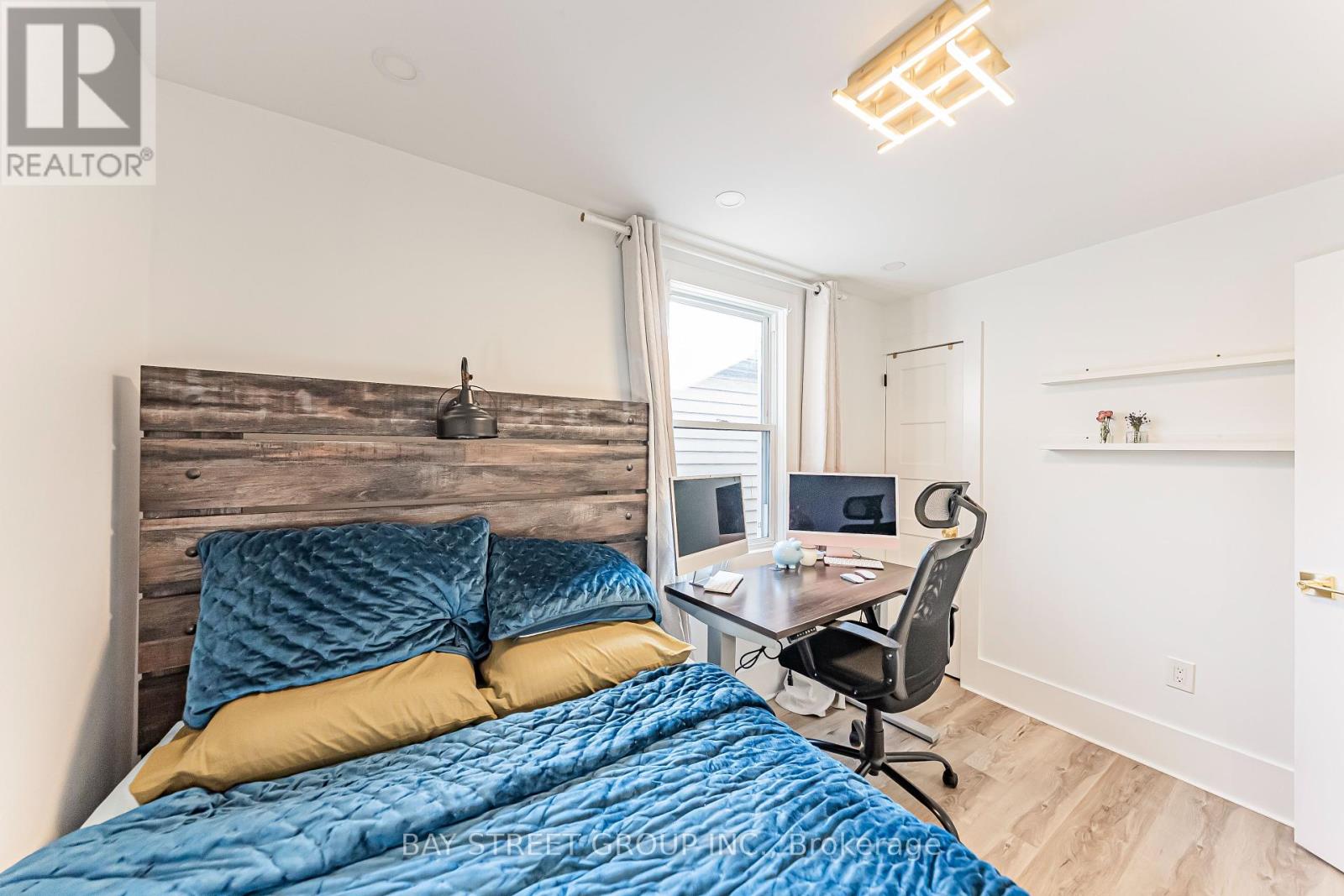 Photo 22 of 397 Kingston Road, Toronto ON