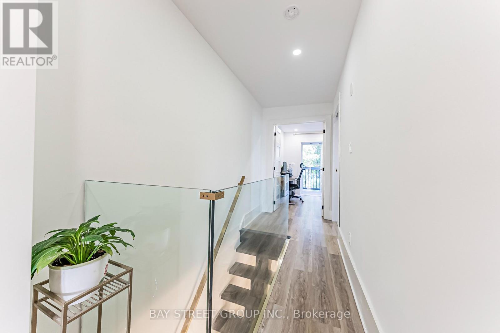 Photo 24 of 397 Kingston Road, Toronto ON