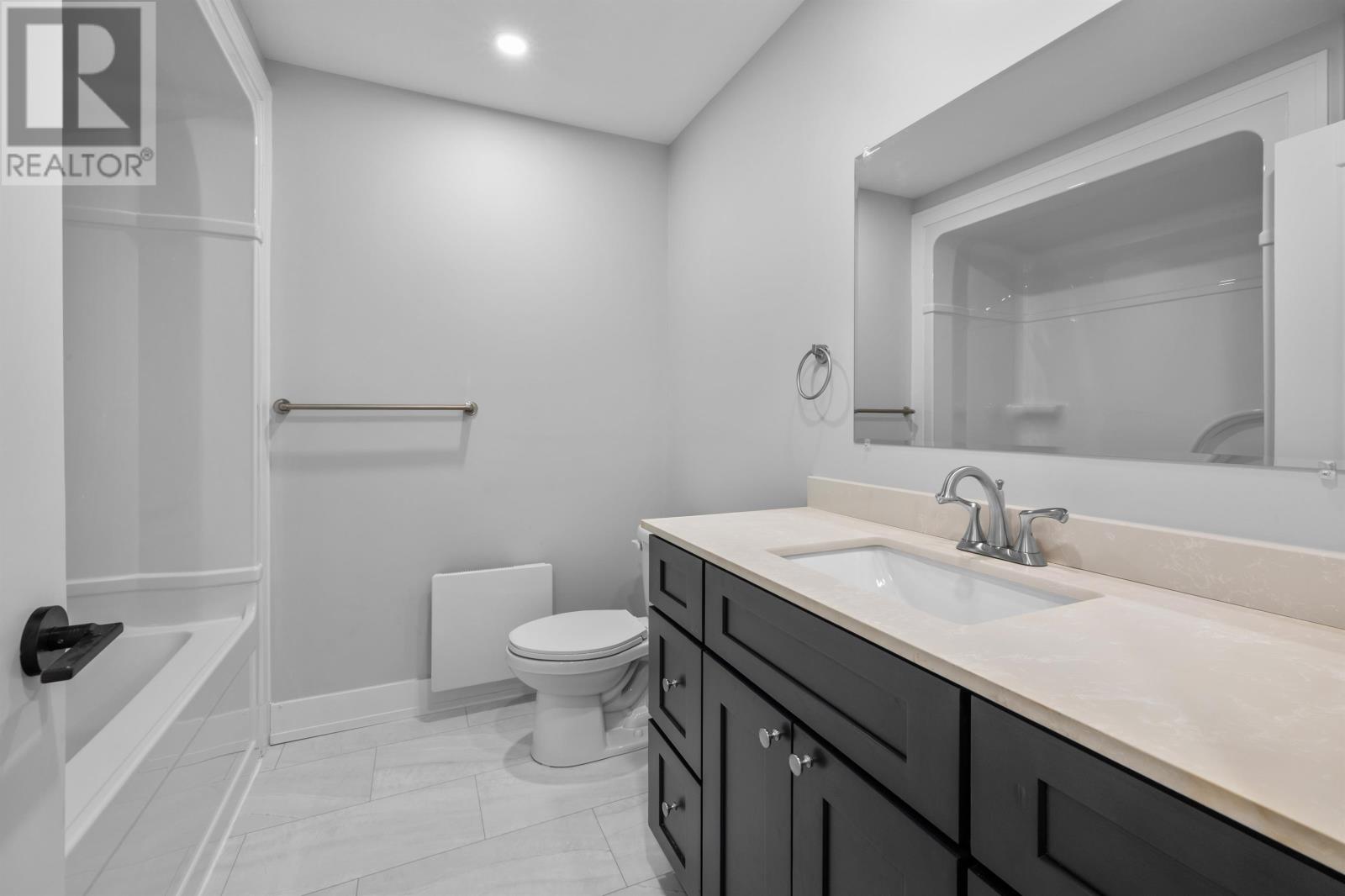 69, 71, 73, 75, 77, 79 ANNE AVENUE N - 34