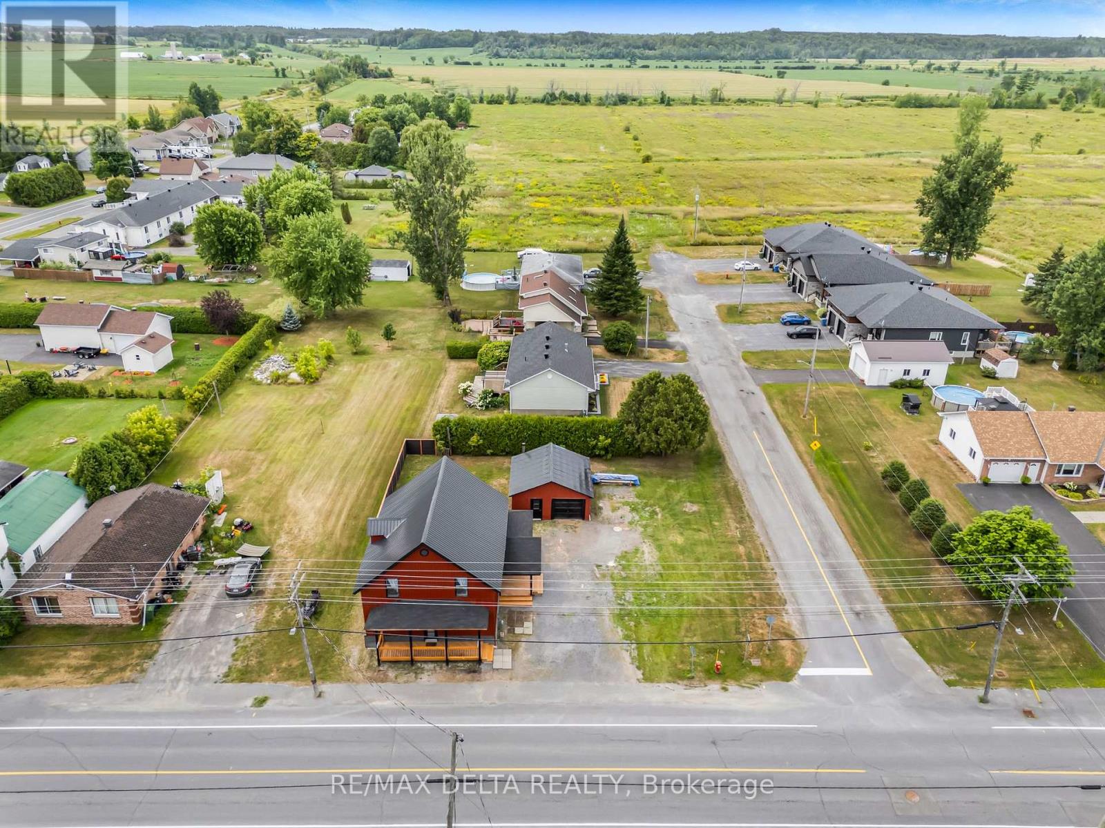 Photo 33 of 637 County Road 9 Road, Alfred And Plantagenet ON