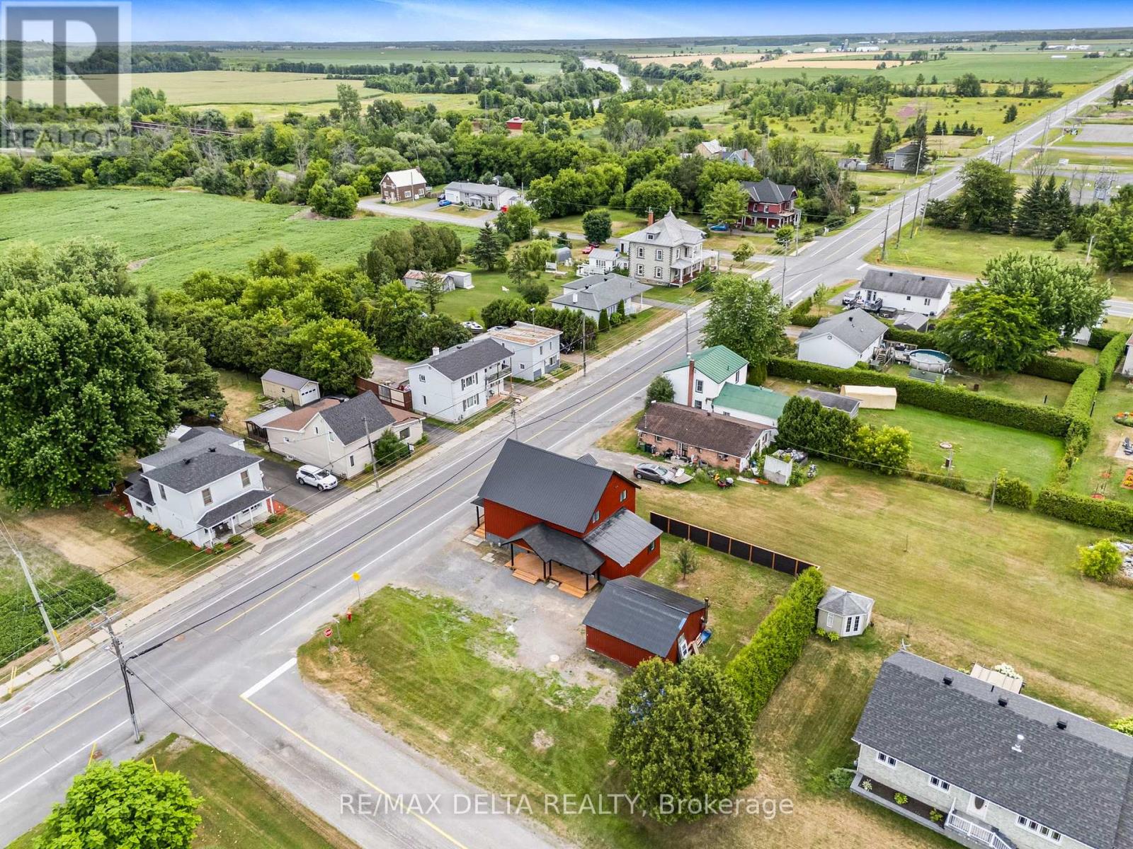Photo 34 of 637 County Road 9 Road, Alfred And Plantagenet ON