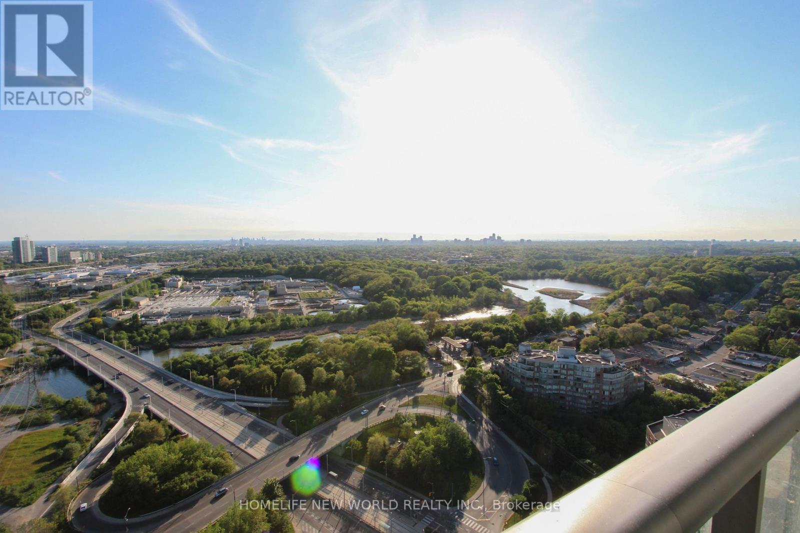 Photo 20 of 3309 105 The Queensway, Toronto ON