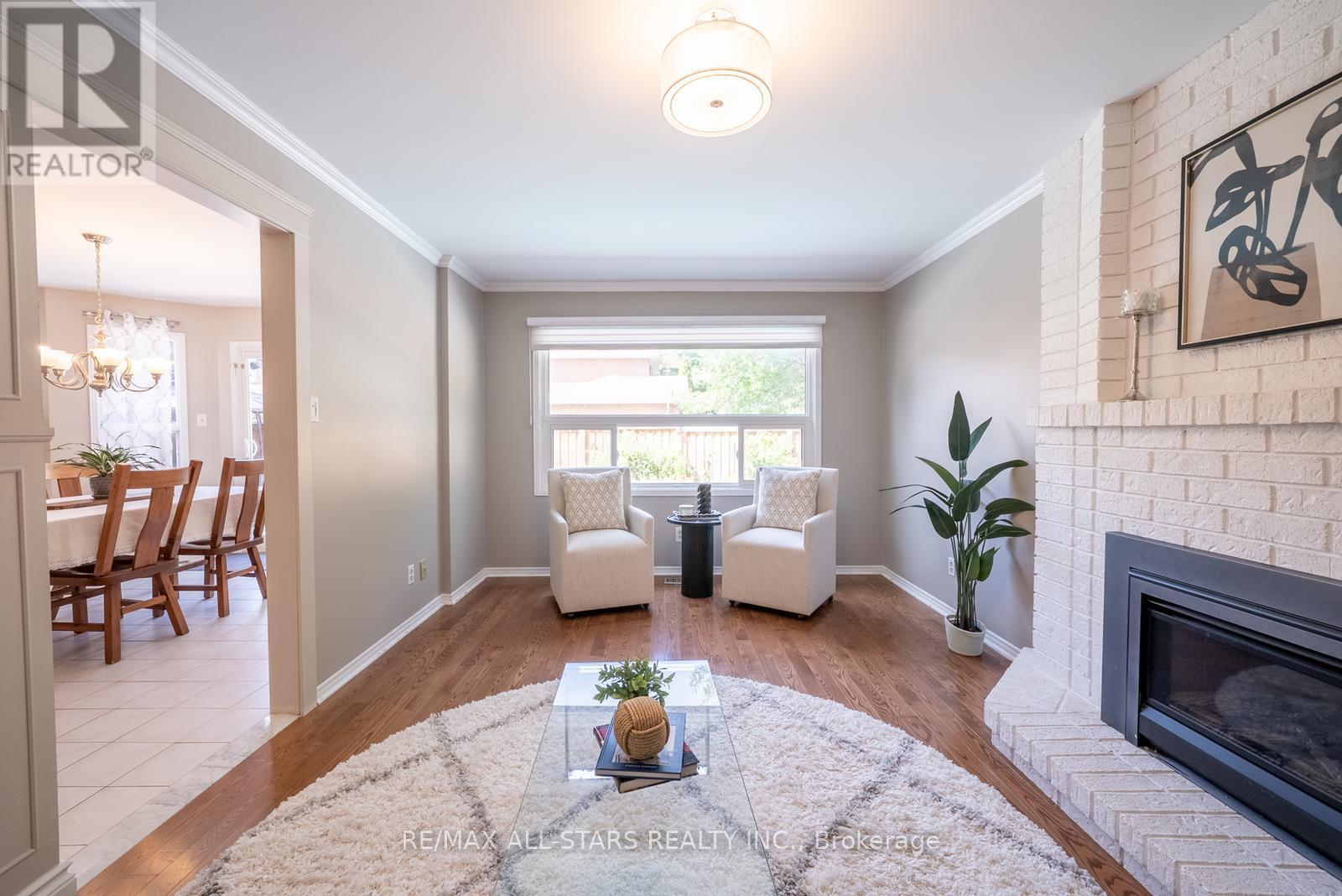 Photo 20 of 22 Dorman Drive, Whitchurchstouffville ON