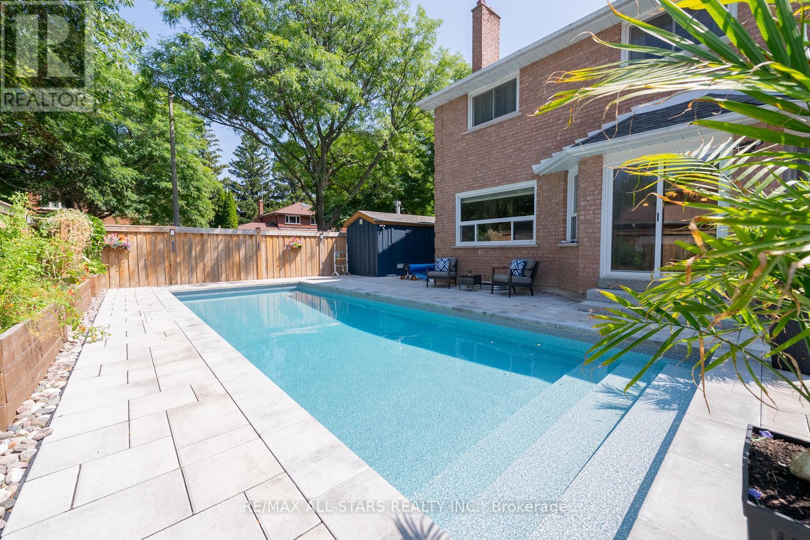 Photo 40 of 22 Dorman Drive, Whitchurchstouffville ON