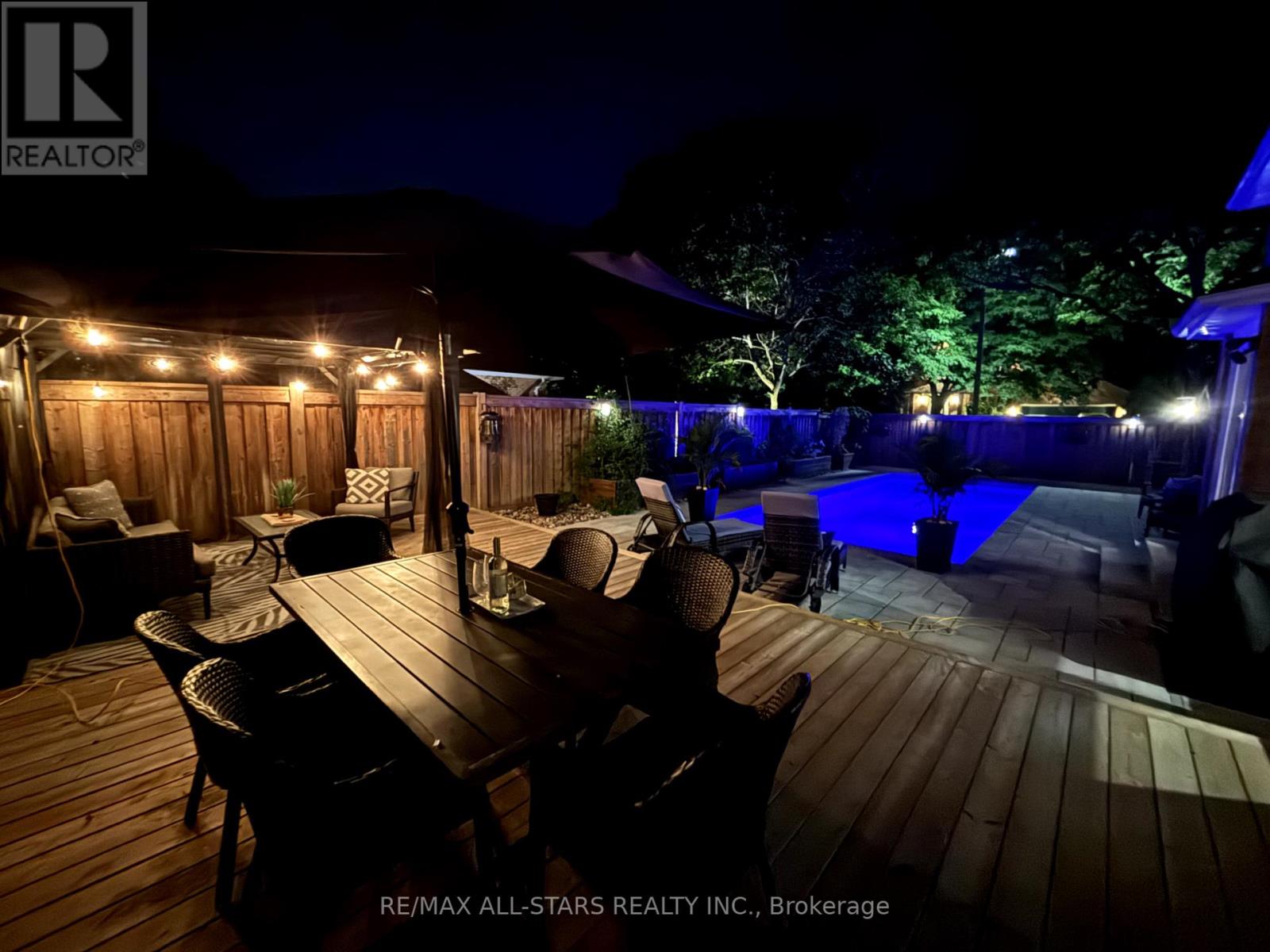 Photo 45 of 22 Dorman Drive, Whitchurchstouffville ON