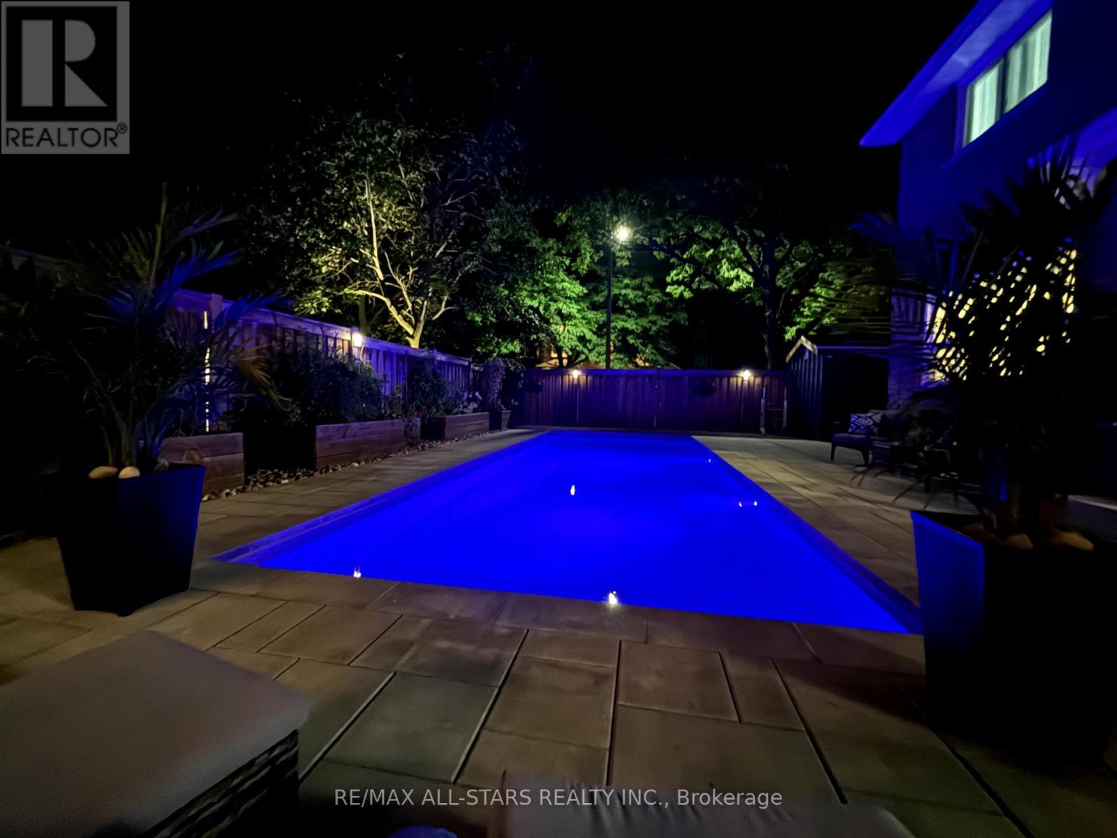 Photo 46 of 22 Dorman Drive, Whitchurchstouffville ON