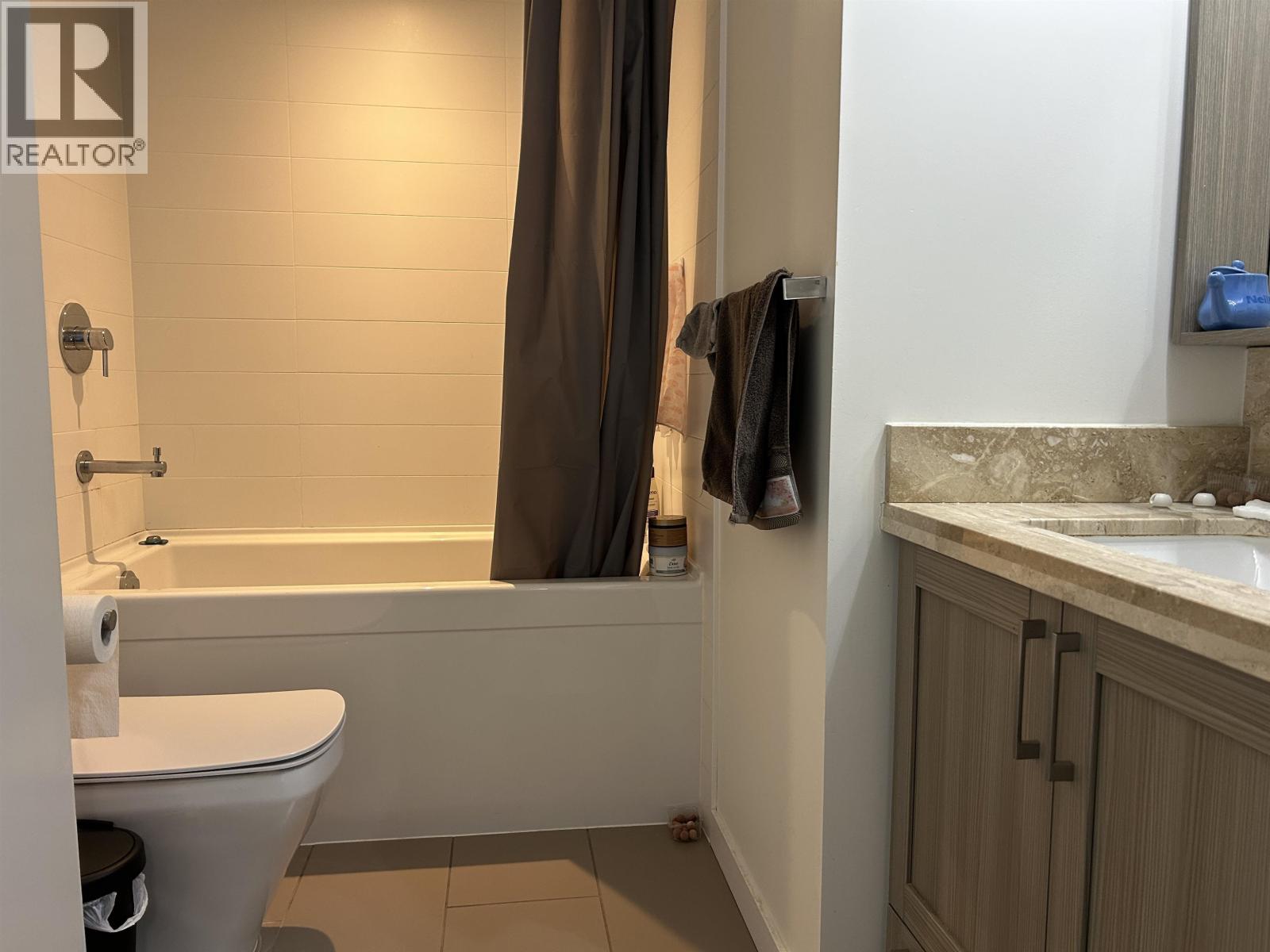 Photo 11 of 505 5515 Boundary Road, Vancouver BC