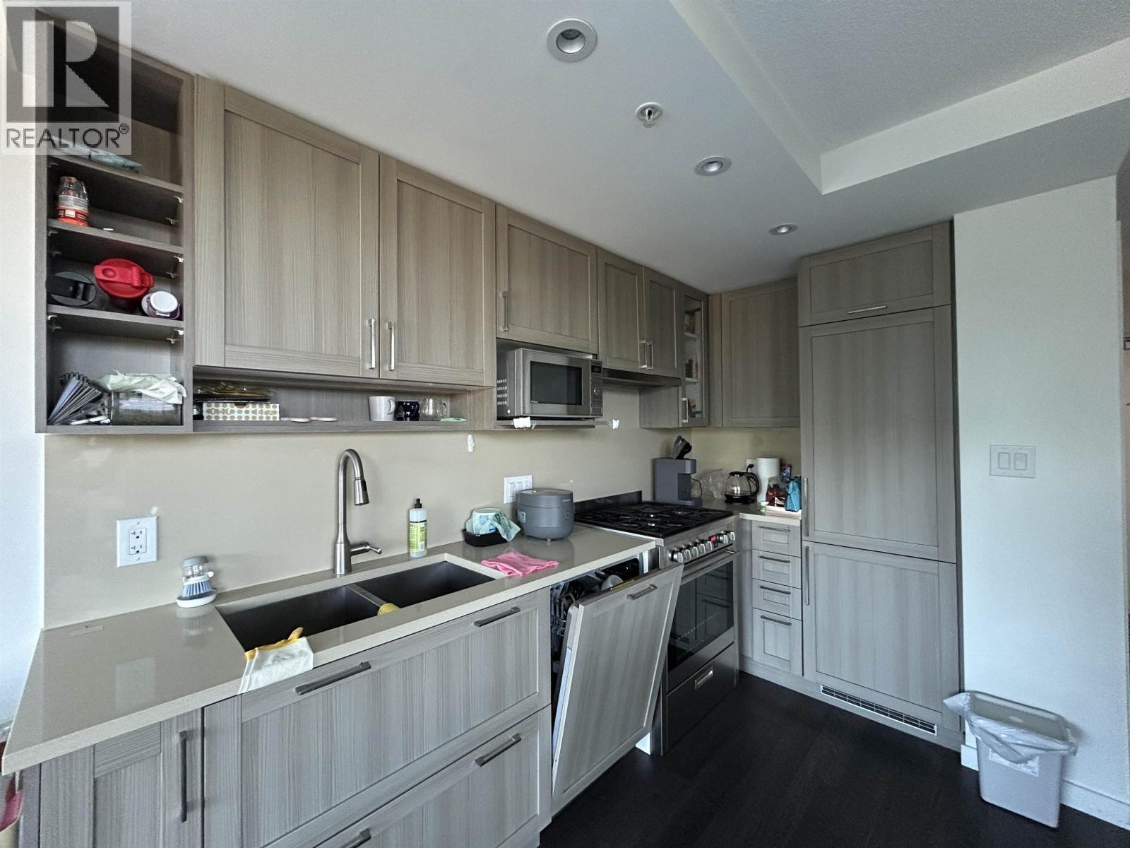 Photo 7 of 505 5515 Boundary Road, Vancouver BC
