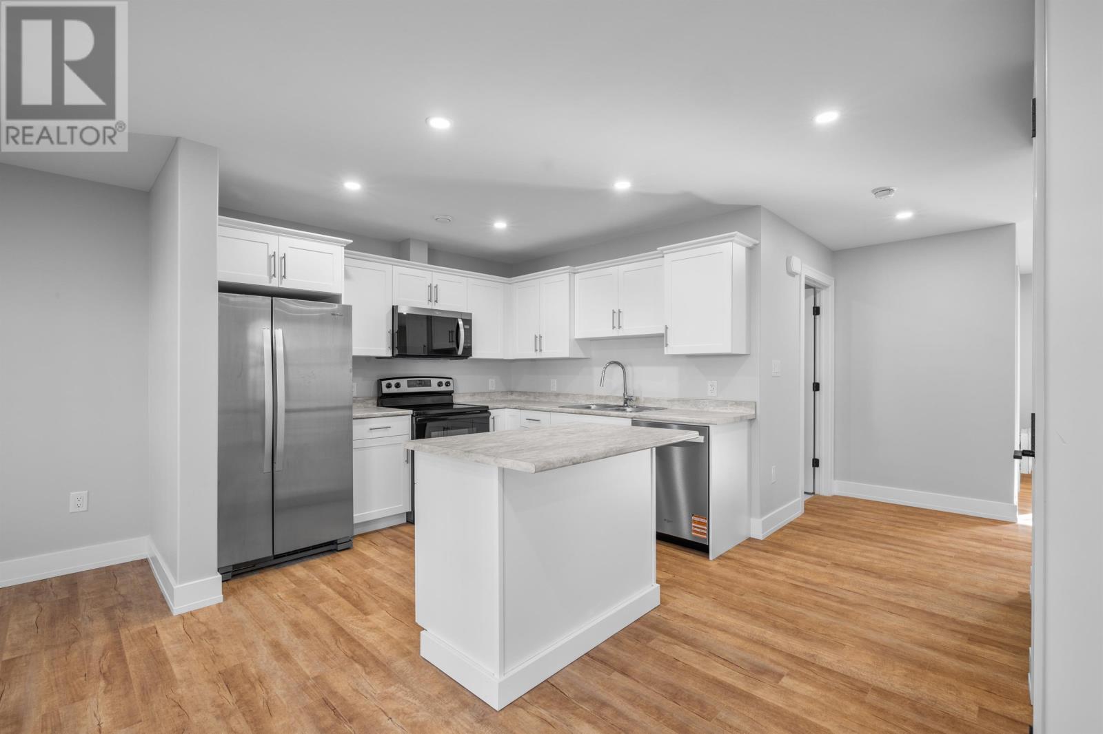 69, 71, 73, 75, 77, 79 ANNE AVENUE N - 7