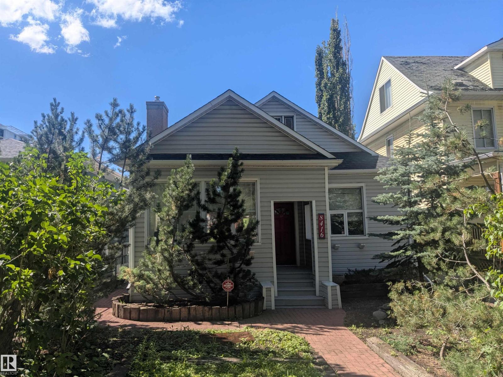 Photo 1 of 8416 104 St Nw, Edmonton AB
