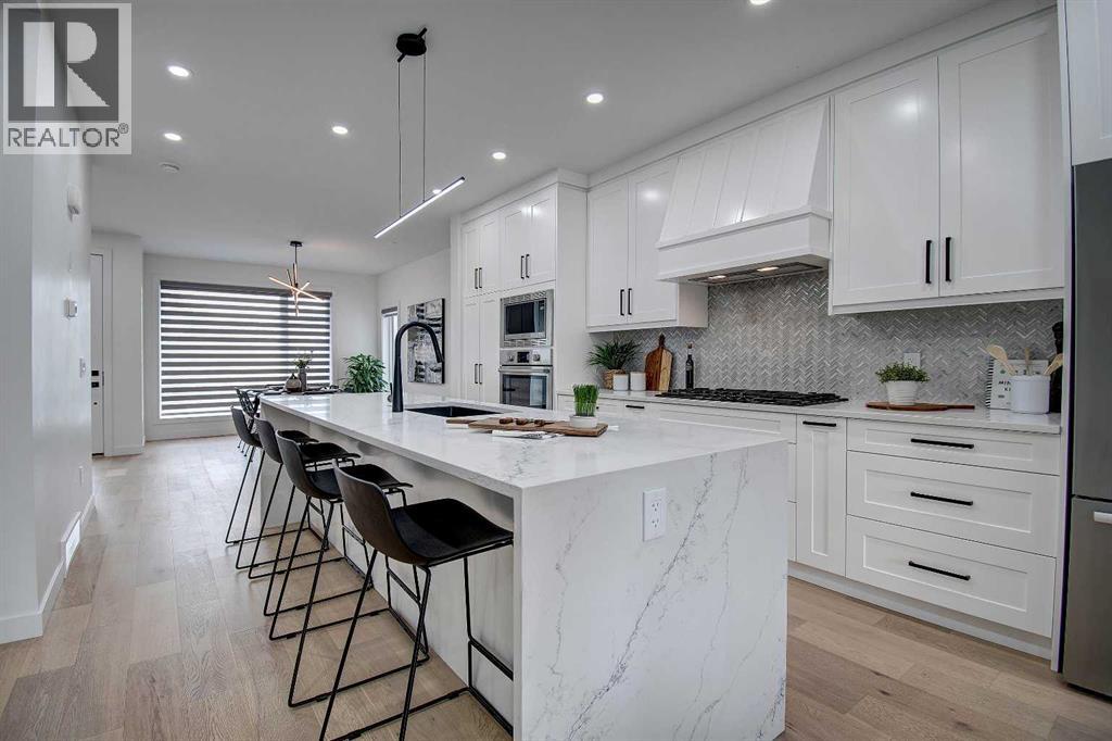 Single Family House for Sale in   Avenue SW Windsor Park Calgary 