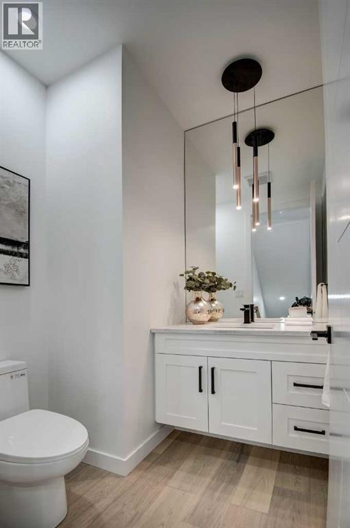 Single Family House for Sale in   Avenue SW Windsor Park Calgary 