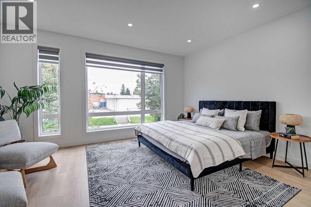 Single Family House for Sale in   Avenue SW Windsor Park Calgary 