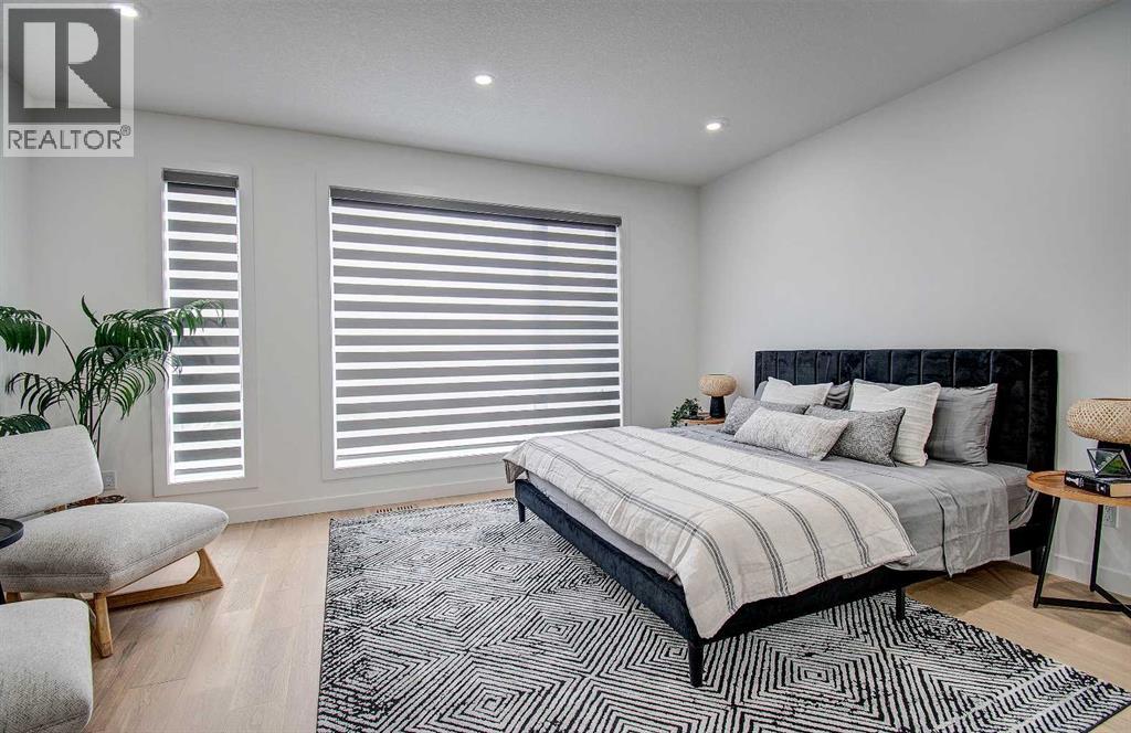 Single Family House for Sale in   Avenue SW Windsor Park Calgary 