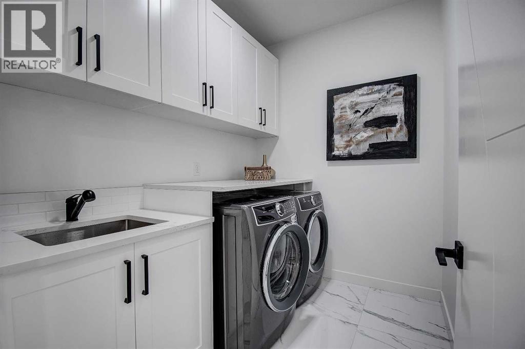 Single Family House for Sale in   Avenue SW Windsor Park Calgary 
