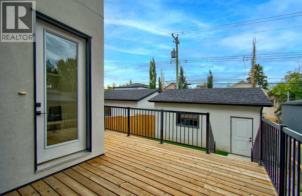 Single Family House for Sale in   Avenue SW Windsor Park Calgary 