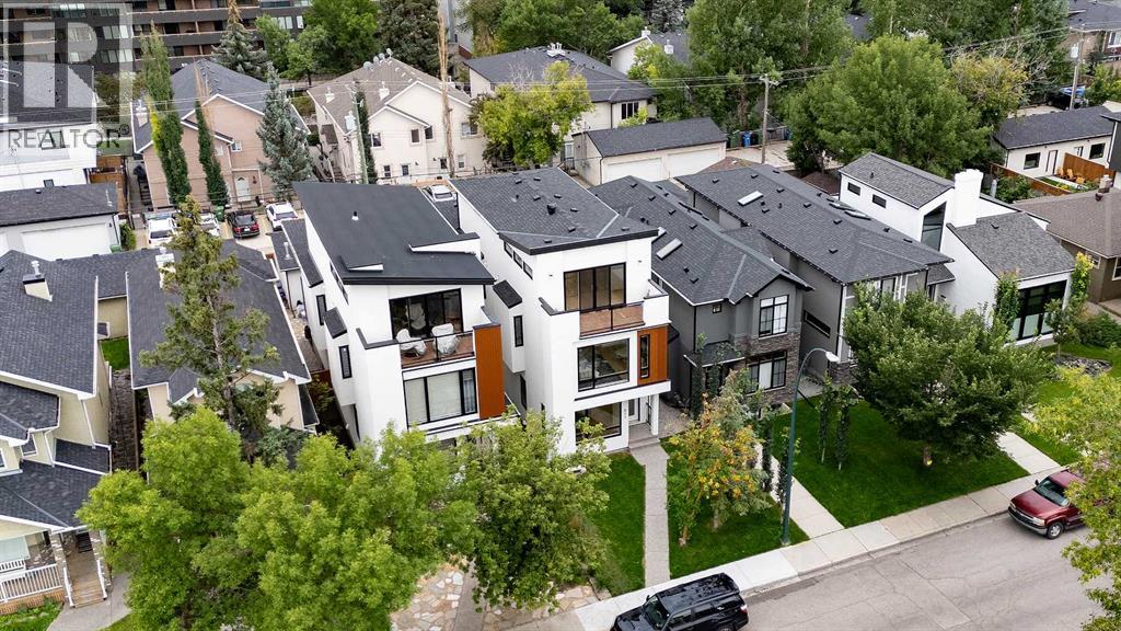Single Family House for Sale in   Avenue SW Windsor Park Calgary 