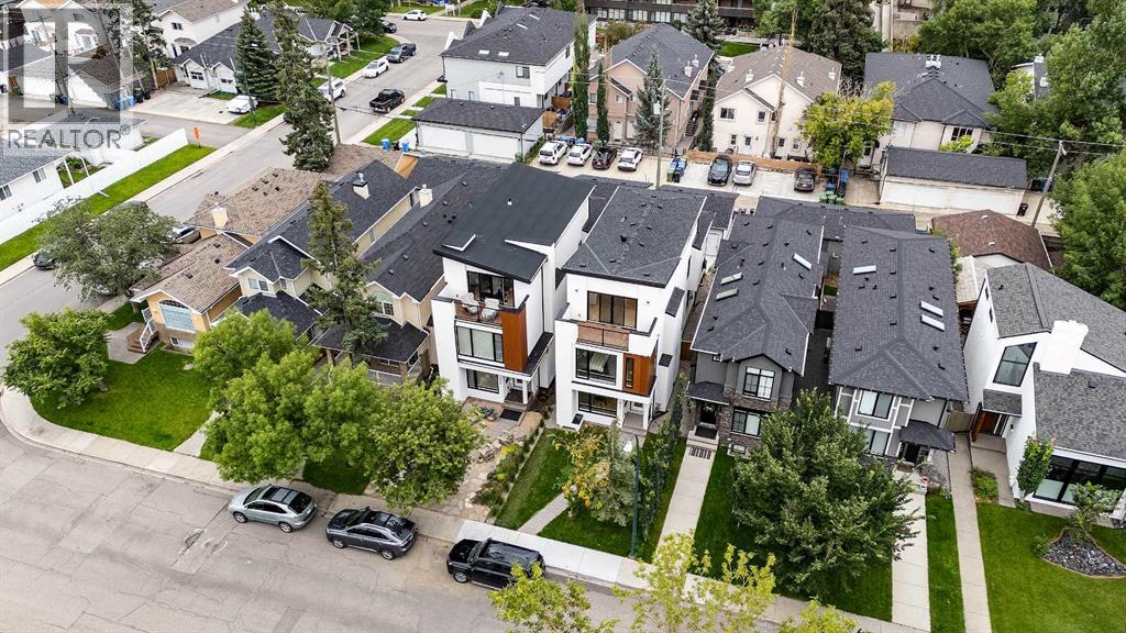 Single Family House for Sale in   Avenue SW Windsor Park Calgary 