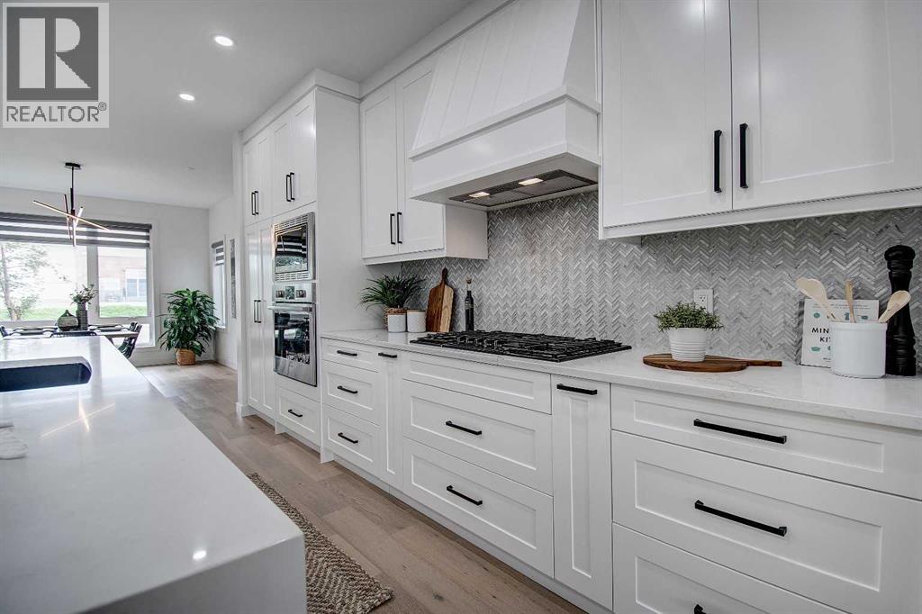Single Family House for Sale in   Avenue SW Windsor Park Calgary 