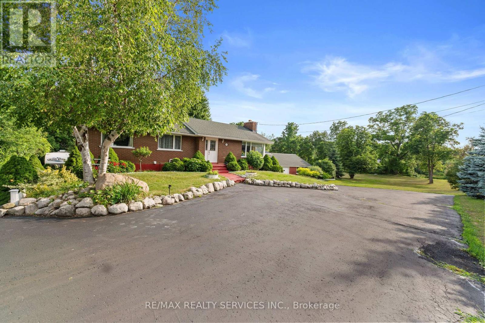 Photo 35 of 538 Guelph Street, Halton Hills ON