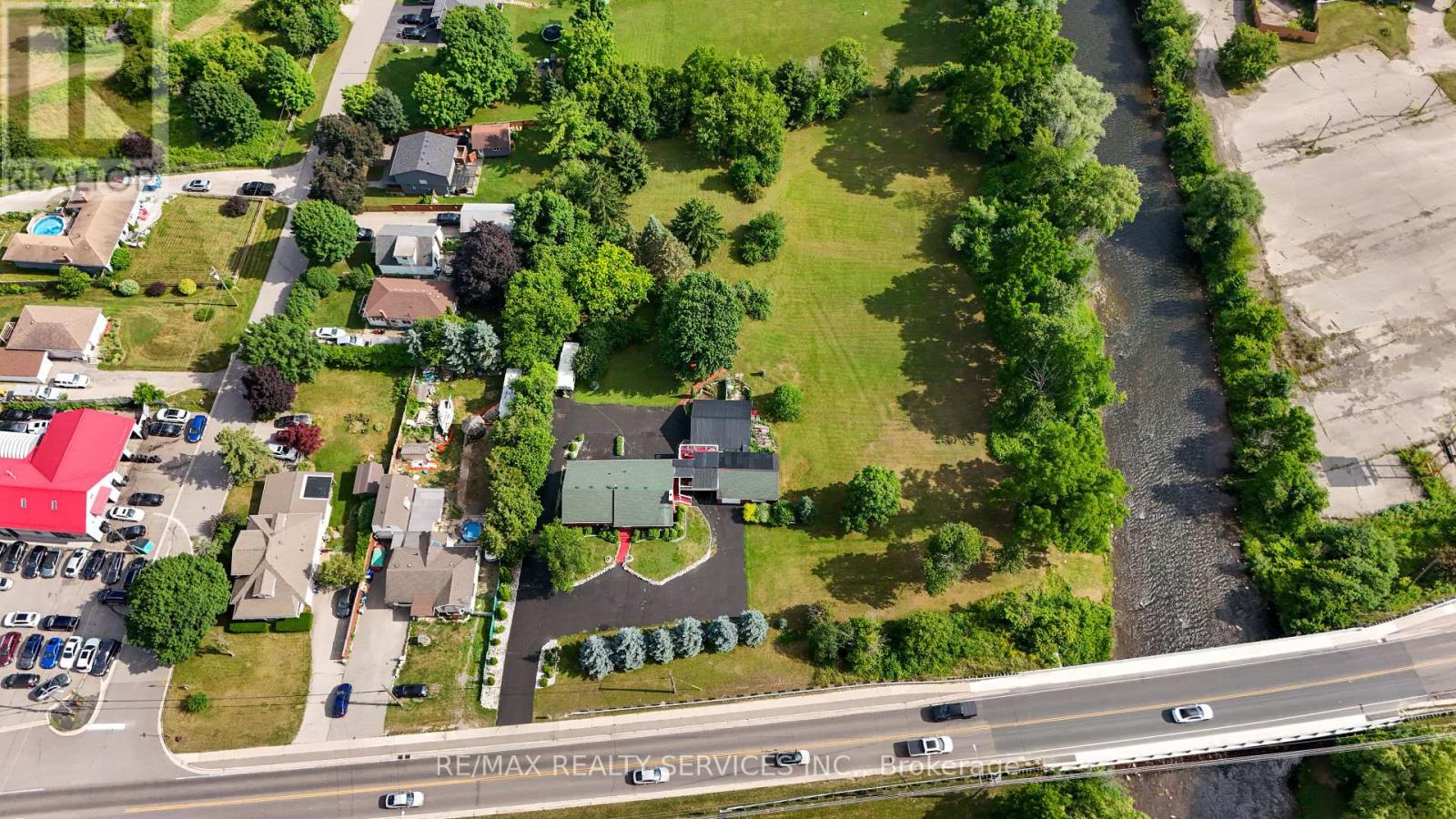 Photo 38 of 538 Guelph Street, Halton Hills ON