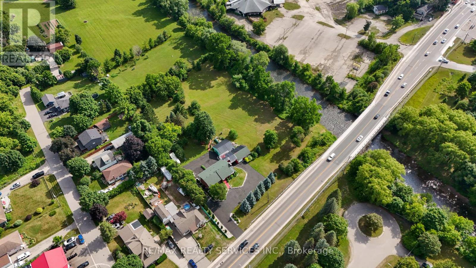 Photo 40 of 538 Guelph Street, Halton Hills ON