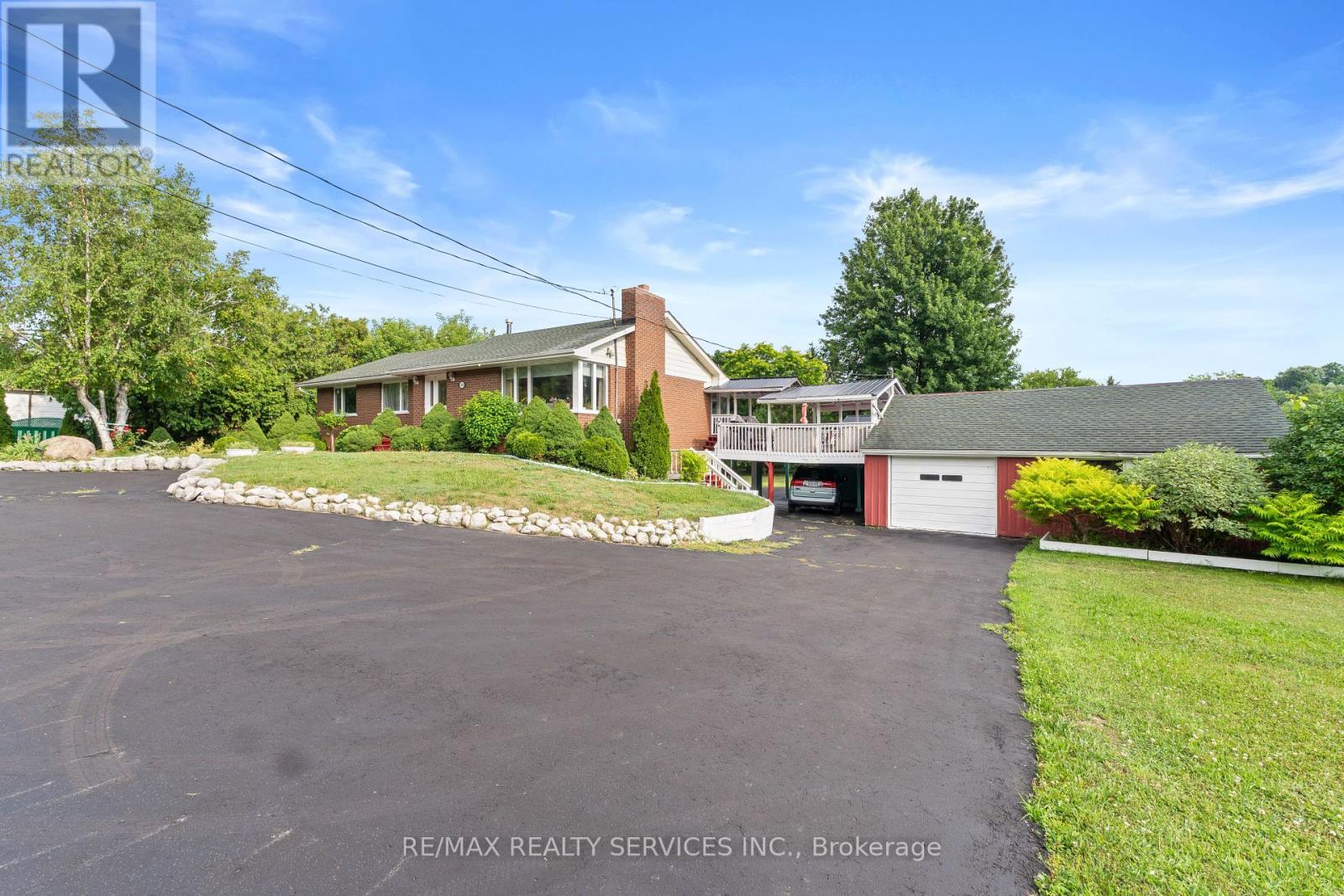 Photo 9 of 538 Guelph Street, Halton Hills ON