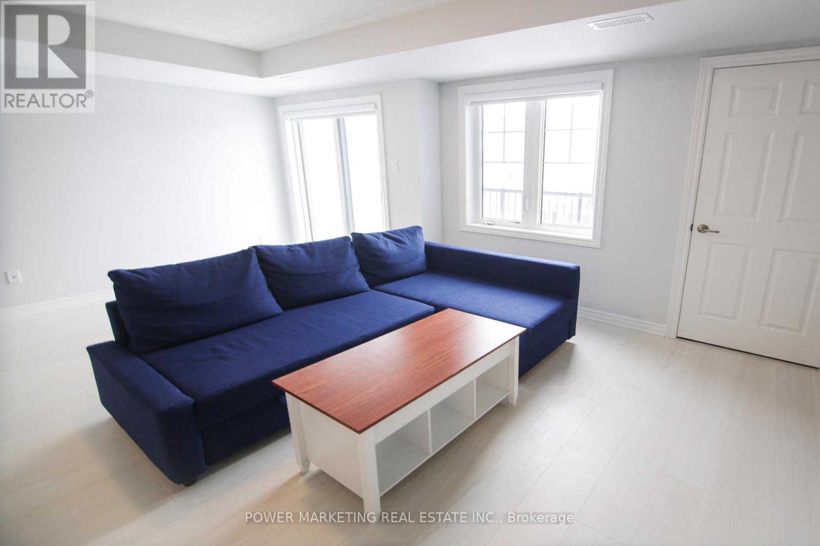 Photo 8 of 43 Zoisite Private, Ottawa ON