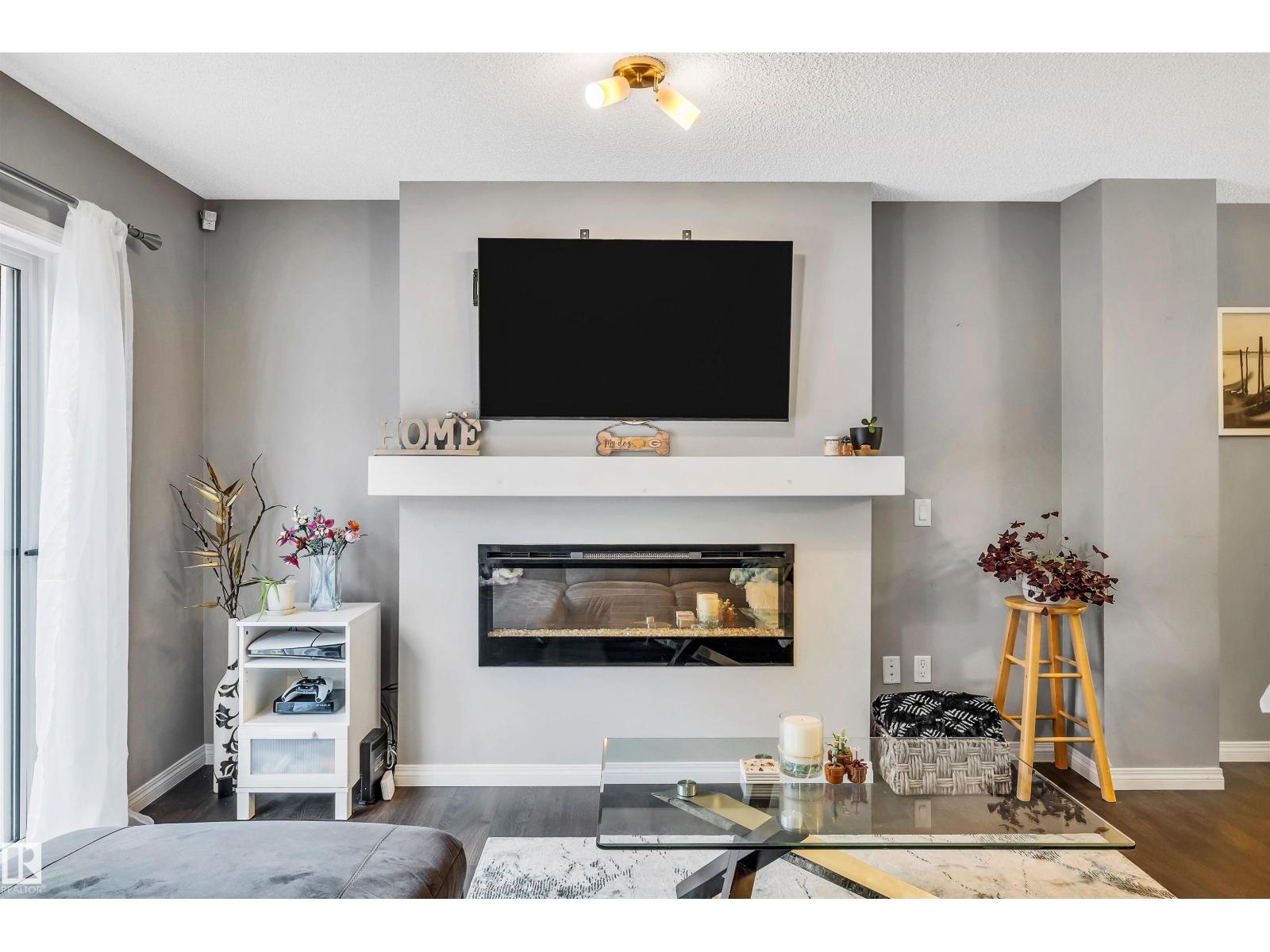 Photo 14 of 19 4050 Savaryn Dr Sw Sw, Edmonton AB