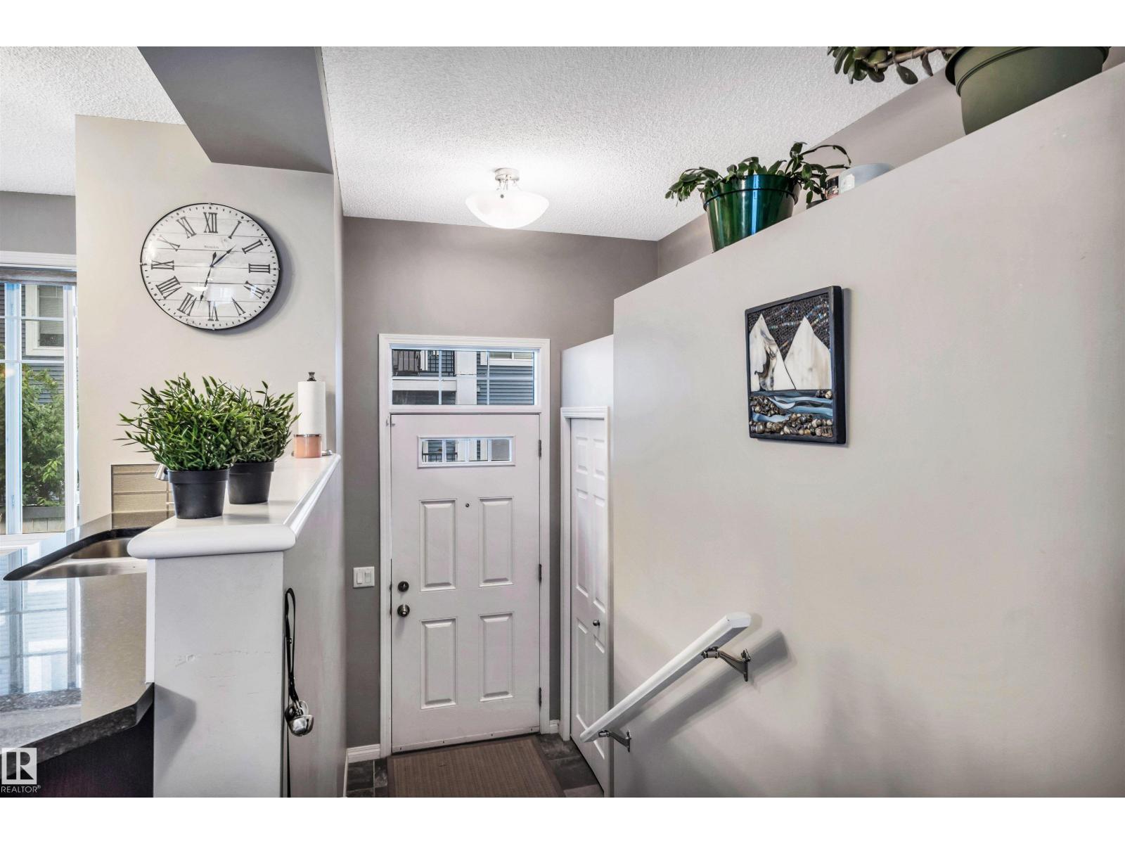 Photo 2 of 19 4050 Savaryn Dr Sw Sw, Edmonton AB