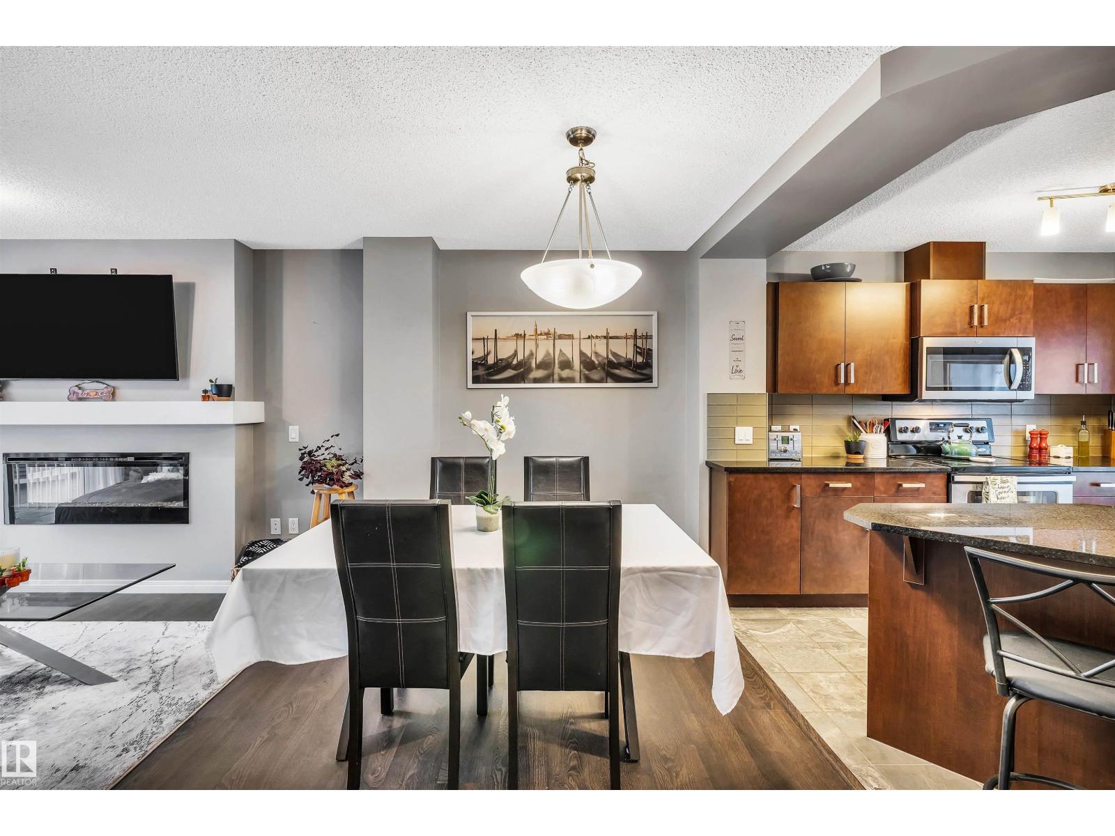 Photo 9 of 19 4050 Savaryn Dr Sw Sw, Edmonton AB