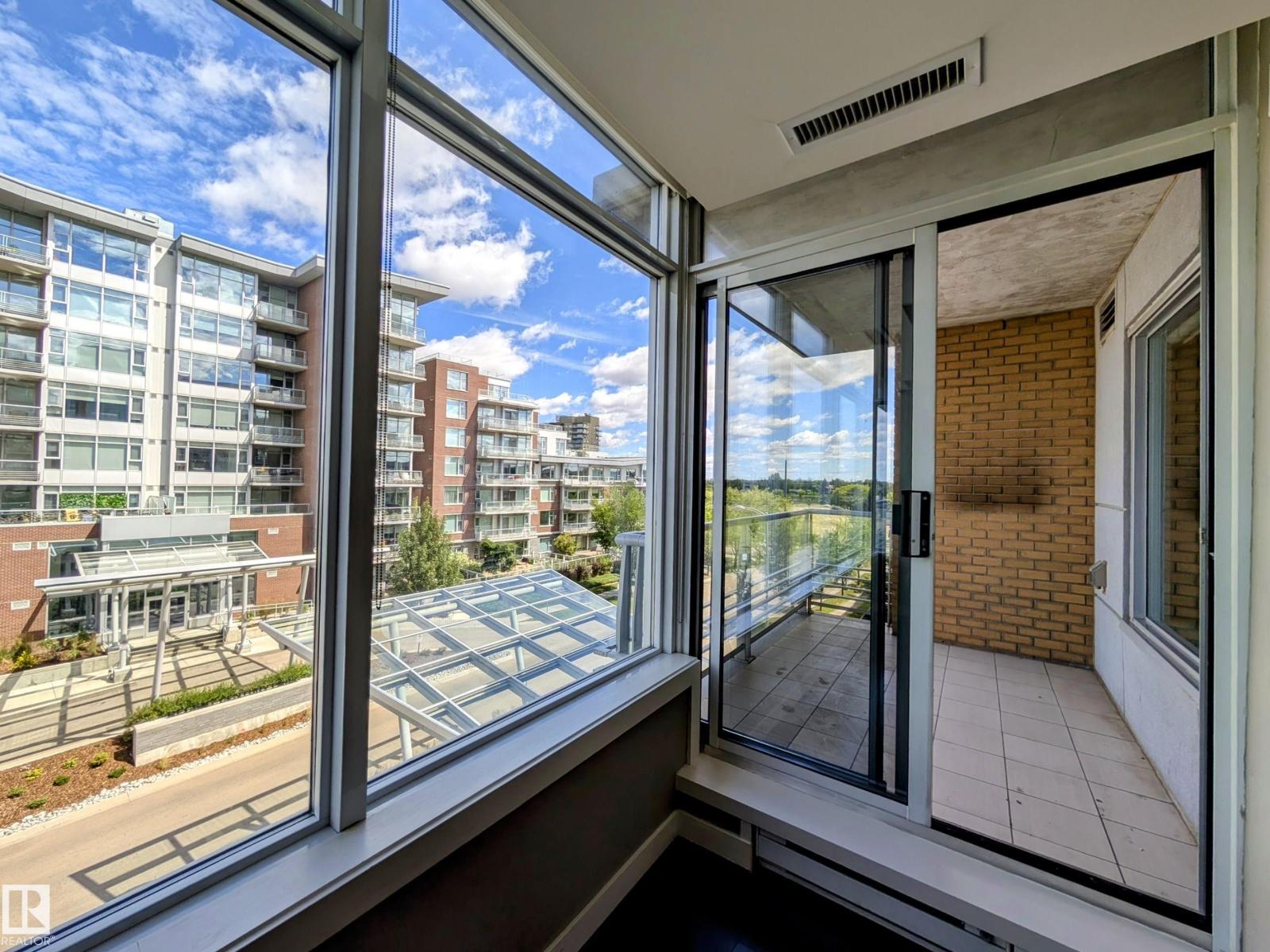 Photo 14 of 416 2510 109 St Nw, Edmonton AB