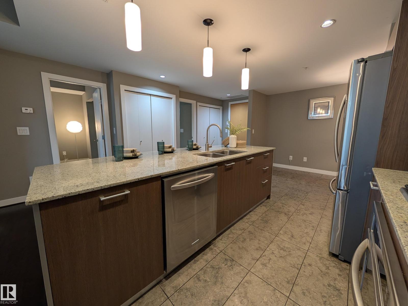 Photo 5 of 416 2510 109 St Nw, Edmonton AB
